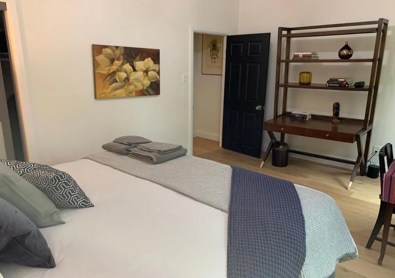 Jacob22 B&B Торонто Отель типа 